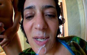 Karima la banlieusarde se fait partouzer
