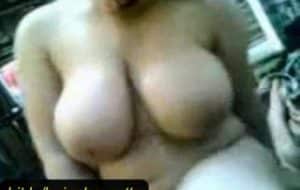 algerienne MILF video porno amatrice gros seins [MAJ 2023]