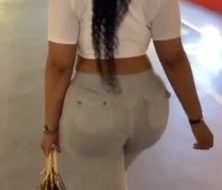 Gros boule de beurette escort