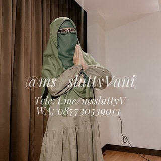 ms_sluttyVani BEURETTE HIJAB NIQAB fait la coquine