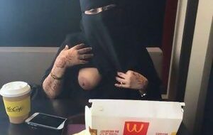 abaya xxx