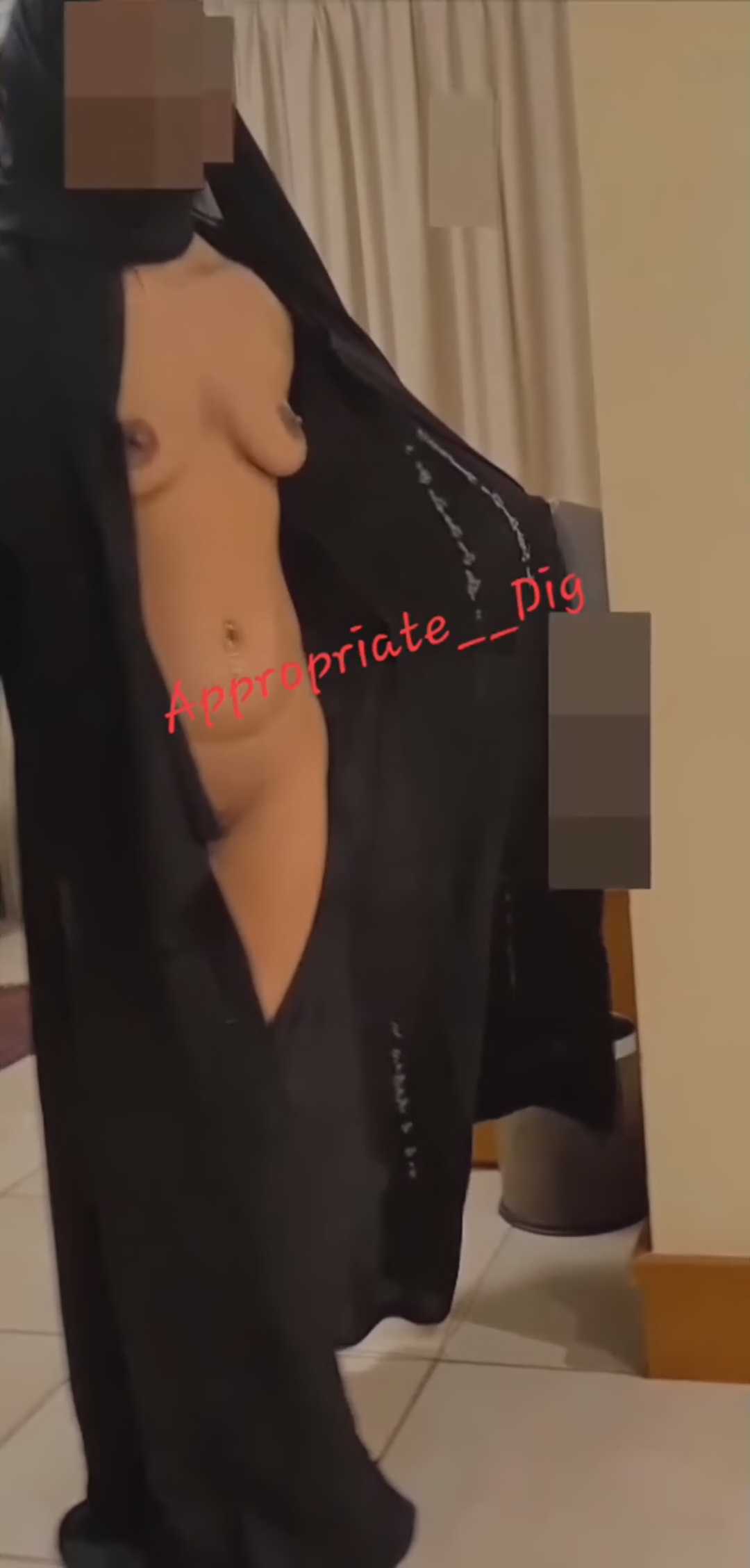 Manière appropriée de se déplacer en abaya